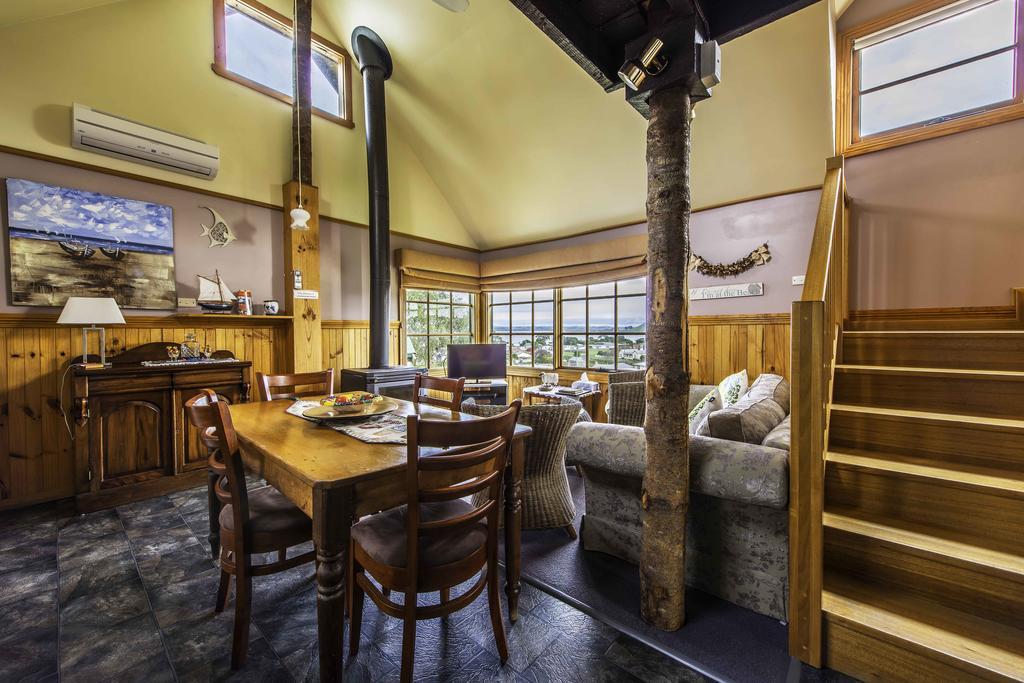 Touchwood Cottages Стенли Екстериор снимка