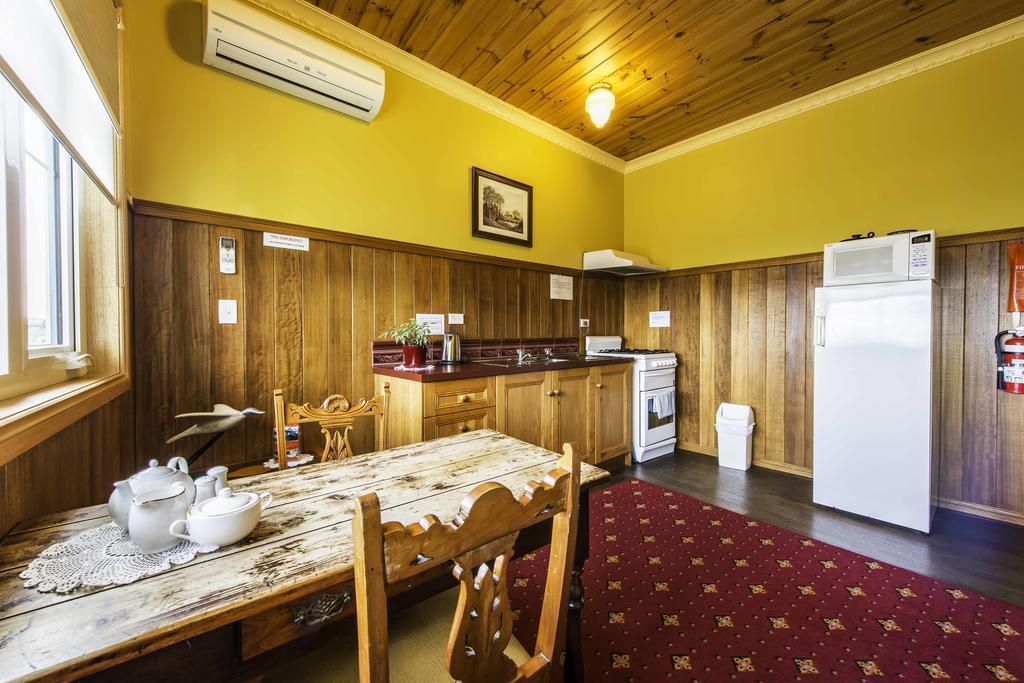 Touchwood Cottages Стенли Екстериор снимка