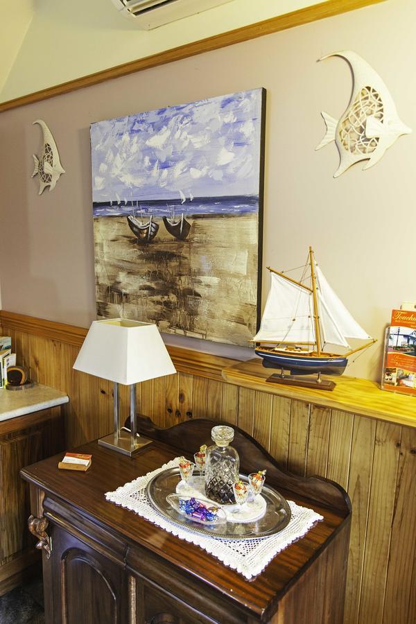 Touchwood Cottages Стенли Екстериор снимка