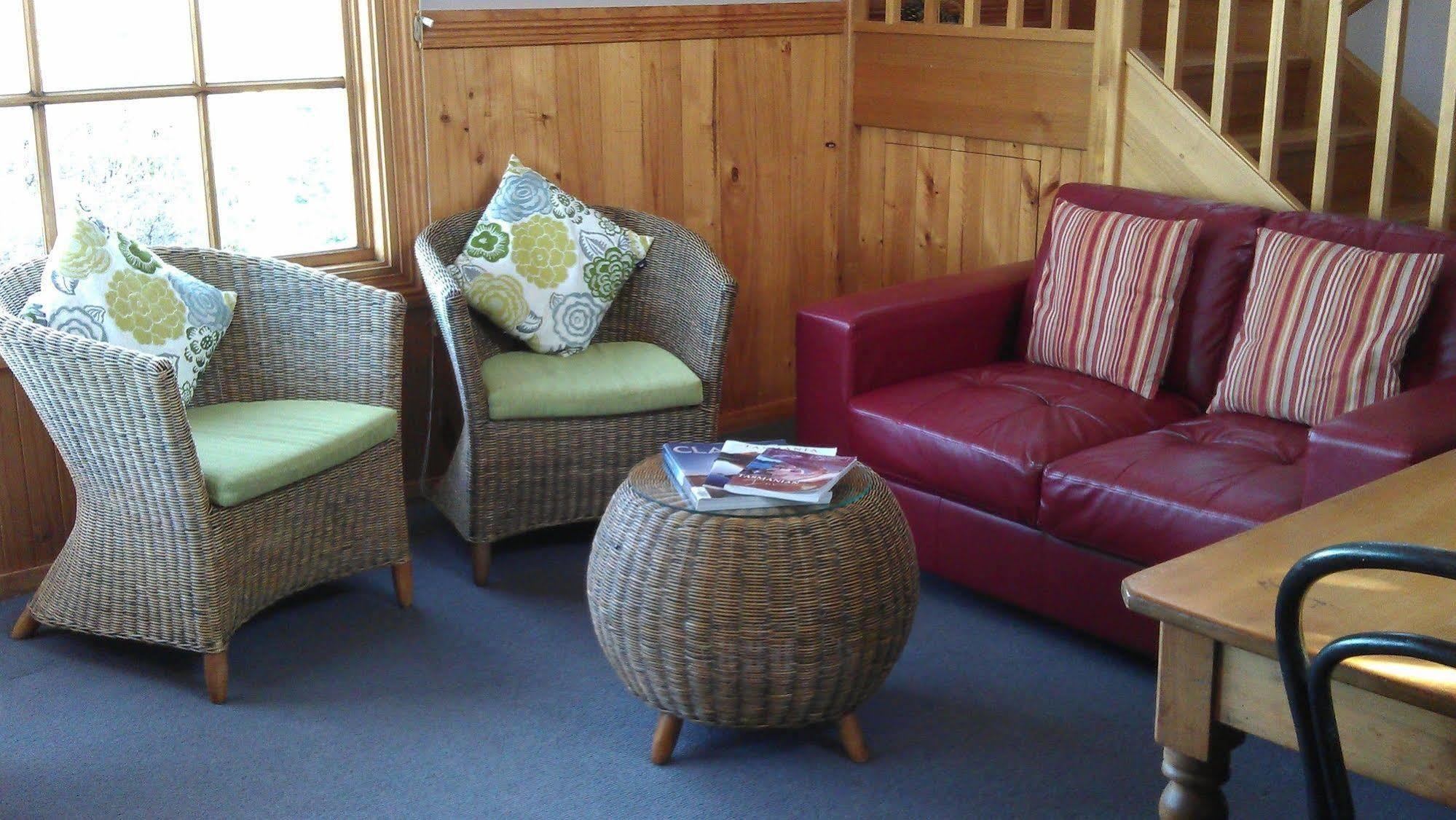Touchwood Cottages Стенли Екстериор снимка